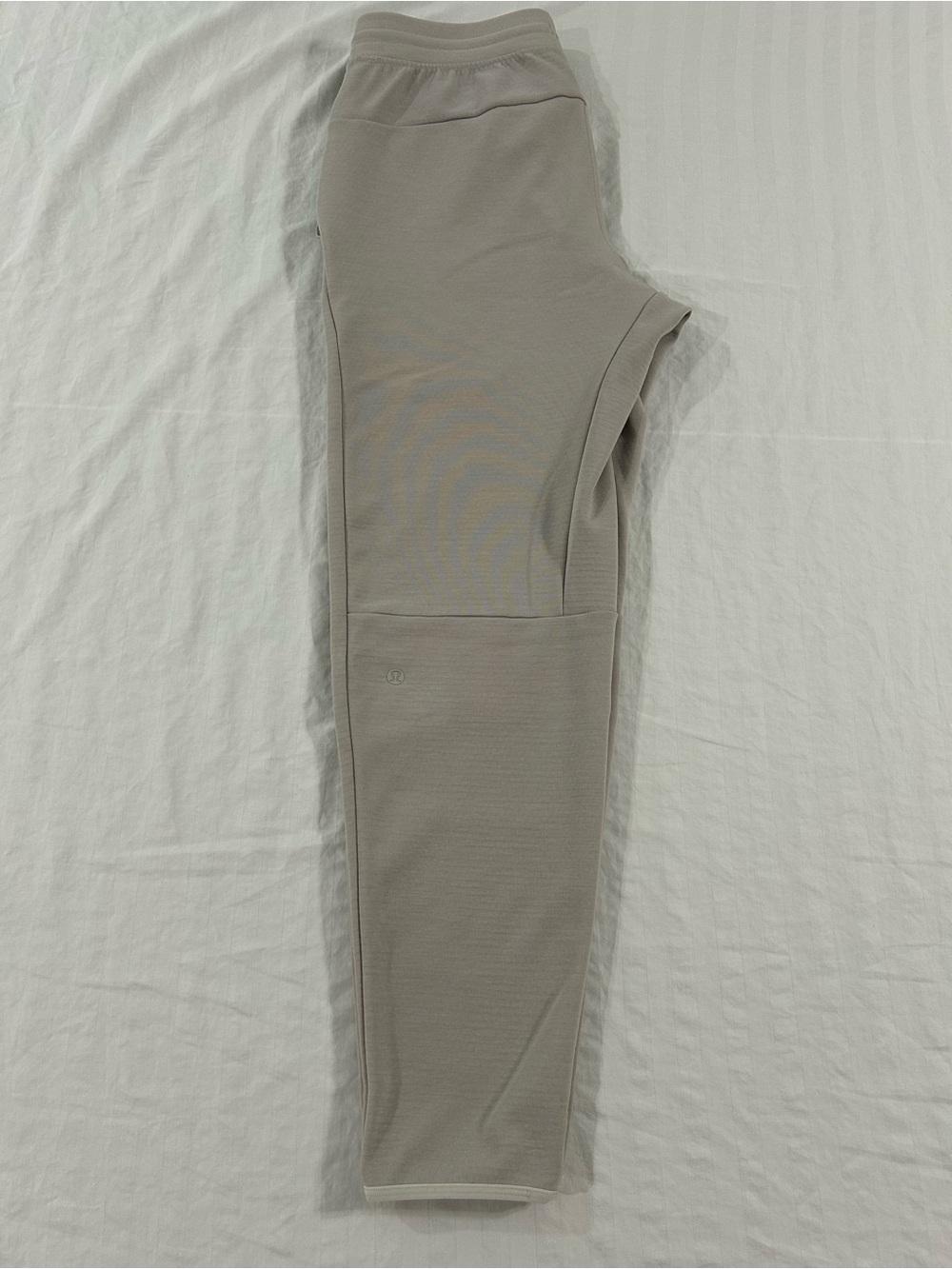 lululemon athletica Light Gray/Taupe Jogger Sweatpants 32” waist x 29” length
